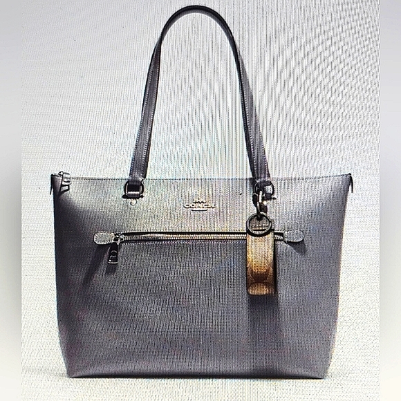 (UNISEX)COACH LOOP KEY FOB IN SIGNATURE CANVAS (NWT) - Picture 7 of 8